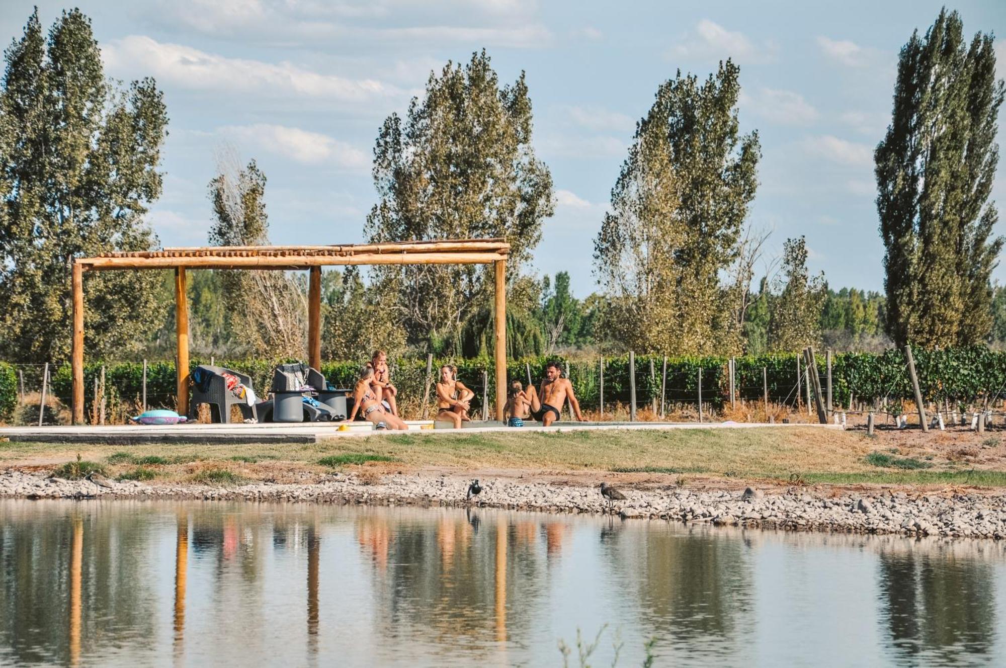 Dobe Lodge Vista Flores Ngoại thất bức ảnh
